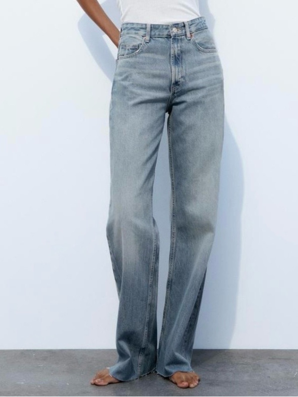 ZARA „Wide Leg“ Straight Leg High Waist Light Denim Jeans - Picture 7 of 7